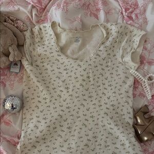 Brandy Melville Cream and Green Short Sleeve Tee